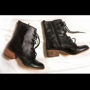 Lucky Brand classic cottage century heel lace up 6.5M Saks 5th Avenue